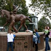Secretariat Statue
