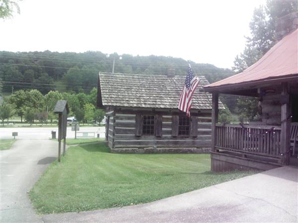 Renfro Valley Entertainment Center