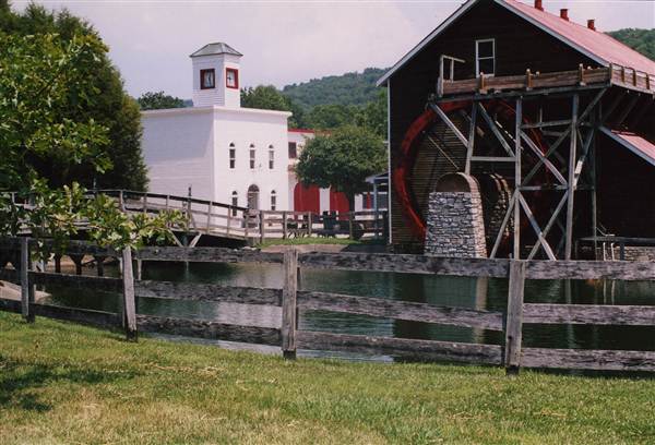Renfro Valley Entertainment Center